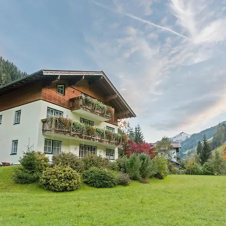 Near Slopes, Cleaning Included